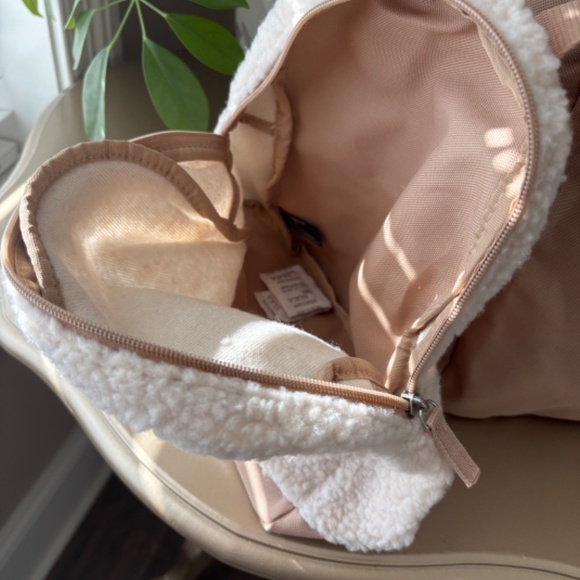 DSW 2 Piece Backpack Set - Picture 2 of 9